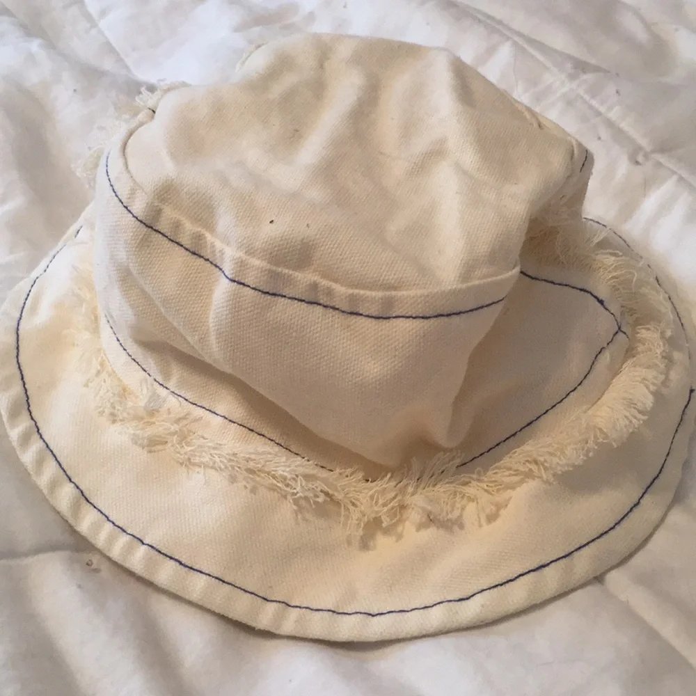 Canvas Fisherman’s Bucket Hat